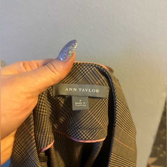 🌸Ann Taylor skirt size 4 Women's Check Pleated Skirt size 4 - Picture 4 of 4